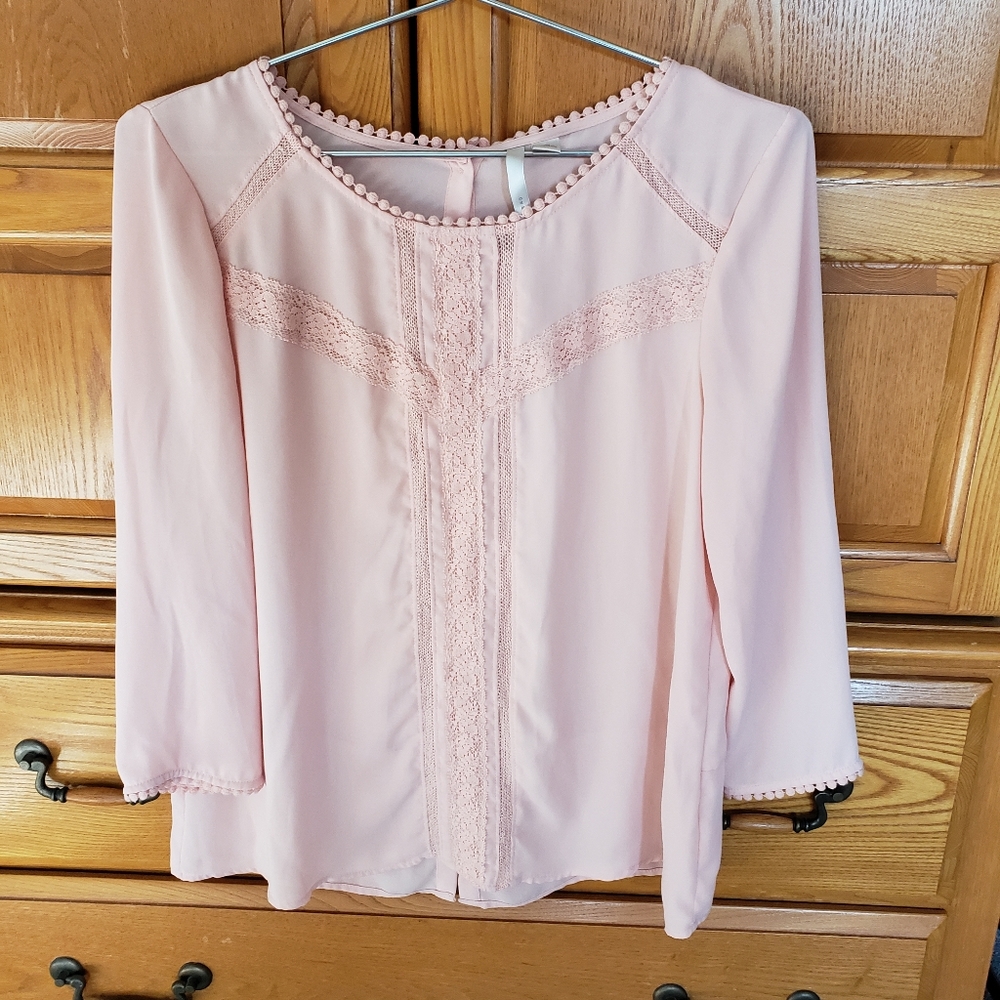 Pretty pale pink Lauren Conrad blouse